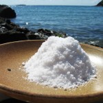 熱中症対策として塩飴やスポーツドリンクで塩分を摂取することは正しい？